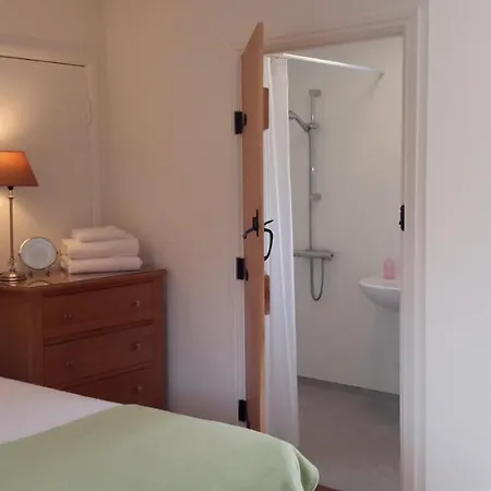 Ashfield Garden Studio Room, Lockton *